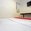 Отель RedDoorz near Bethesda Manado, фото 11