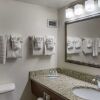Отель Quality Inn & Suites, фото 50