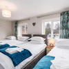Отель Stunning 3BD Home Hillsborough Sheffield, фото 4