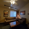 Отель GetAways at Snow Lake Lodge, фото 3