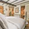 Отель In & Out Cottage, фото 12