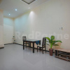 Отель One & Quin Guest House Syariah, фото 13