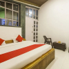 Отель OYO 15225 Rainbow House, фото 19