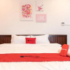 Отель Reddoorz Plus Near Westlake Tay Ho, фото 22