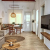 Отель Seashell Seafront Villa, фото 1