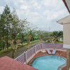 Отель Villa Kota Bunga Puncak 4 Bedroom, фото 18