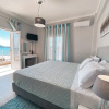 Отель Azure Mare Studios, фото 4