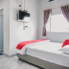 Отель RedDoorz @ Jalan Narada Lampung, фото 10