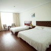 Отель GreenTree Inn Taizhou Xinghua Bus Station Express Hotel, фото 3