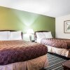 Отель Claremont Inn & Suites, фото 4
