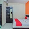 Отель Navneet Residency by OYO Rooms, фото 7
