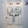 Отель Escape to 4br/3ba Brand New Downtown Home, фото 12