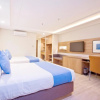 Отель Crown Regency Hotel Makati, фото 26