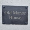 Отель The Old Manor House Bed and Breakfast в Шеппертоне