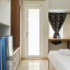 Отель Nice And Comfy Studio At Springlake Summarecon Apartment, фото 2