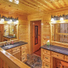 Отель Smoky Mountain Cabin w/ Hot Tub & Outdoor Kitchen, фото 6