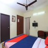 Отель OYO 20014 SilverKey Porur, фото 1