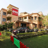 Отель OYO 1949 Hotel Surya Garden, фото 3