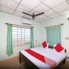 Отель OYO 16101 Samrat Holiday Inn, фото 5