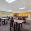 Отель Americas Best Value Inn Tulsa at I-44, фото 27