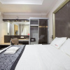 Отель RedDoorz Plus Syariah near Mall Pondok Indah, фото 7