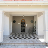 Отель First Avenue Guesthouse, фото 1