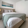 Отель Beautiful Condo Just Steps Away From the Beach, фото 6