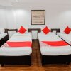 Отель OYO 214 Elles Pension House, фото 12