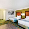 Отель La Quinta Inn & Suites by Wyndham Fremont / Silicon Valley, фото 2