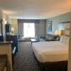 Отель Best Western Plus Vancouver Mall Dr. Hotel & Suites, фото 7