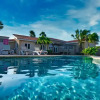 Отель Spacious 6BR Villa w Pool Close2beach Sleeps 16, фото 16