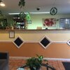 Отель Regency Inn & Suites, фото 1