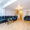 Отель Beautiful 3-bed House in Salford,, фото 2