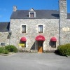 Отель Auberge Saint Hernin в Плюэрлен