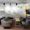Отель Student Only Private Room at Collingwood, фото 1