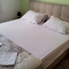 Отель Economy Apartment 12 Sleeps 3 Guests, фото 8
