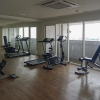 Отель Redliving Apartemen Grand Kamala Lagoon Pekayon Tower Barclay North, фото 8