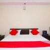 Отель OYO 4073 Hotel Esskay, фото 7