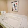 Отель Holiday Inn Hotel & Suites St. Paul NE - Lake Elmo, an IHG Hotel, фото 9