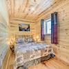 Отель Cozy Island Park Cabin, 20 Mi to Yellowstone!, фото 2