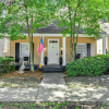 Отель Colorful Baton Rouge Home: Deck, Grill & Fire Pit, фото 1