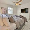 Отель Wonderful 2 Bedroom House Coral Way, фото 3