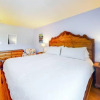 Отель North Vail 2 Bedroom Condo Along Shuttle Route to Slopes!, фото 11