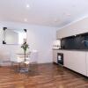 Отель Gorgeous Modern 1BR Manchester Apartment, фото 7