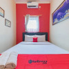 Отель RedDoorz Syariah @ Sudirman Street Garut, фото 8