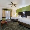 Отель Clarion Inn & Suites Weatherford South, фото 48