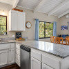 Отель Creekside Hideaway - Spacious Home Hidden in Trees by Yosemite Region Resorts, фото 11
