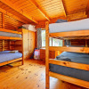 Отель Cloudy Bay Cabin в Южный Бруни
