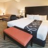 Отель La Quinta Inn & Suites by Wyndham Glen Rose, фото 24
