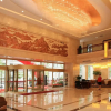 Отель White Clouds Hotel - Dalian, фото 2